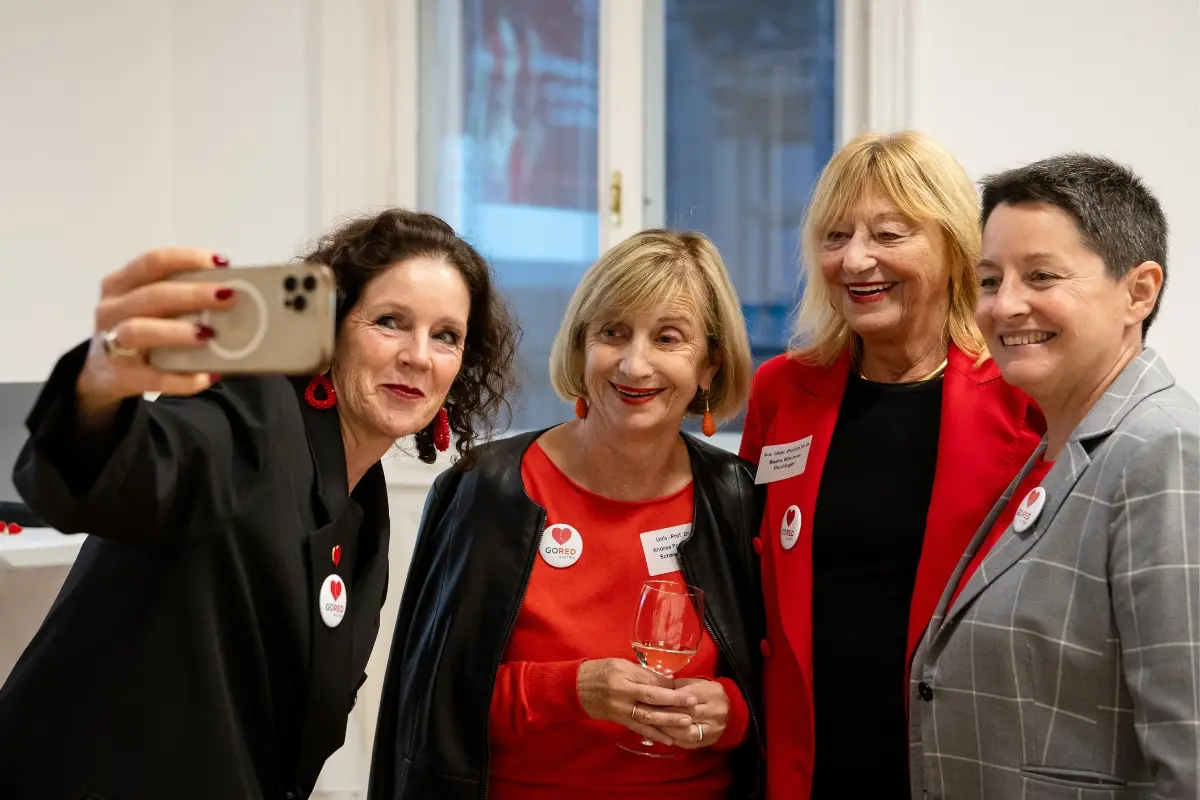 #GoRed, die Initiative für Frauen-Herzgesundheit ist nun auch in Österreich gestartet – positive Stimmung unter Gästen und Unterstützerinnen
