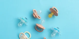 Mehrere Schnuller im Test – einige enthalten BPA-Spuren trotz Verbot