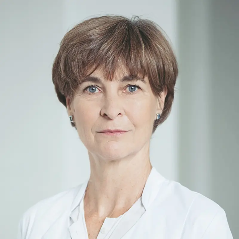 Ursula Hollenstein, Fachärztin für Innere Medizin und Tropenmedizin in Wien