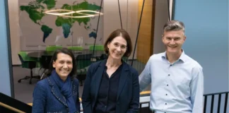 Barbara Duhm mit Führungsteam von InfectoPharm Österreich in Wien