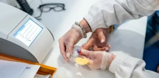 Gesundheitscheck in einer steirischen Apotheke im Rahmen der Aktion zur Frauengesundheit