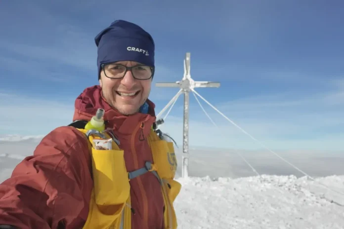 Christian Högl vor dem Start seines 2.000 Kilometer langen Benefizlaufs von Wien nach Nizza zugunsten von Menschen mit Epidermolysis bullosa.