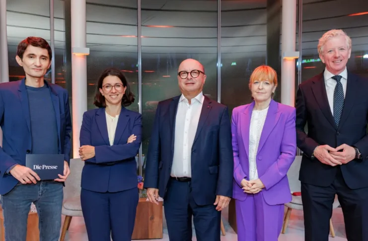 Podiumsdiskussion zum Impfen in der Apotheke in Wien