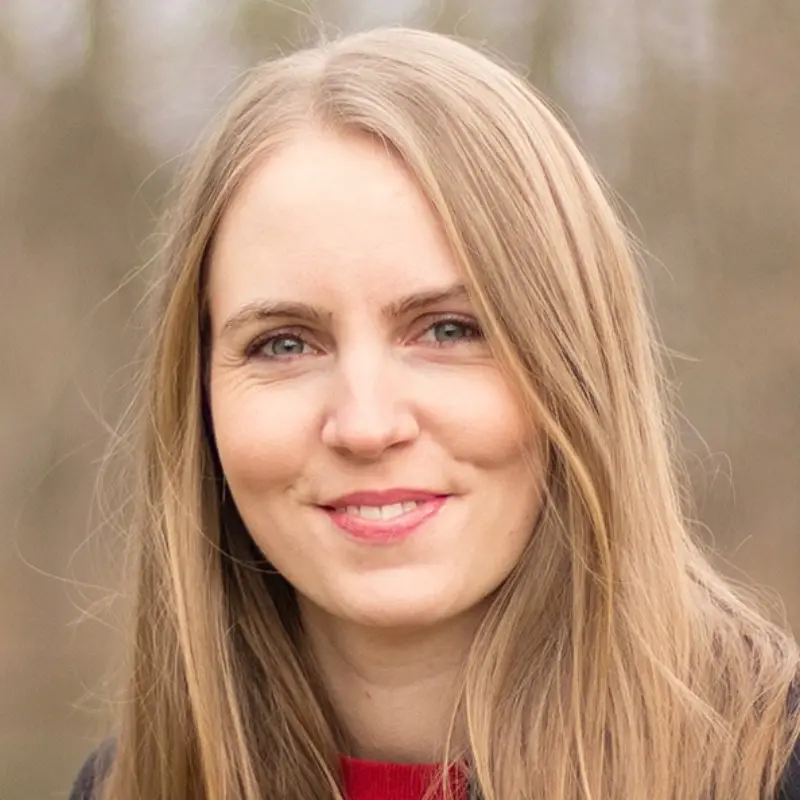 Dr. Helena Untersteiner