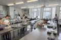 pka-lehrlinge-laborarbeit-tirol-2026